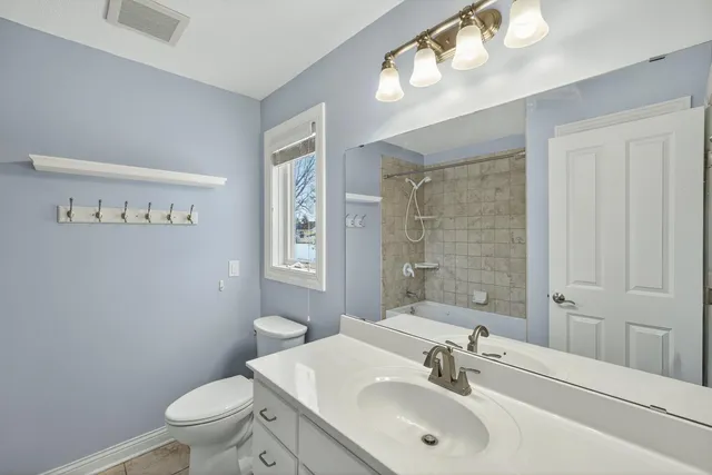 $369,900 | 420 5th Street Northeast, Plainview, MN 55964