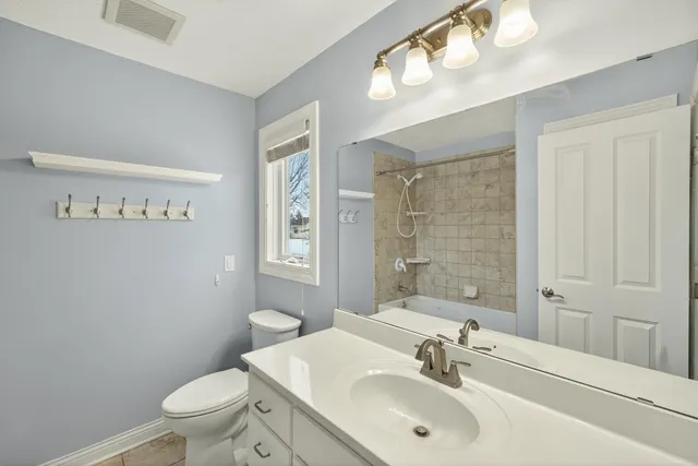 $369,900 | 420 5th Street Northeast, Plainview, MN 55964