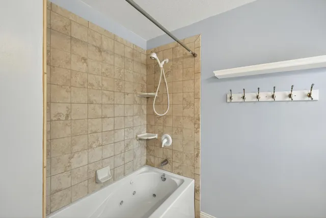 $369,900 | 420 5th Street Northeast, Plainview, MN 55964