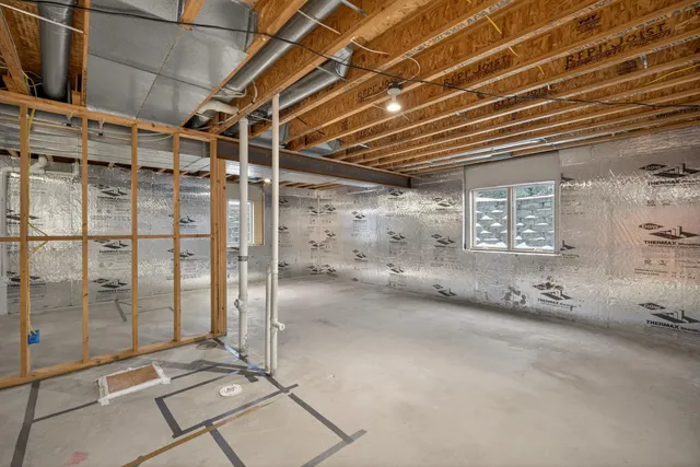 $369,900 | 420 5th Street Northeast, Plainview, MN 55964