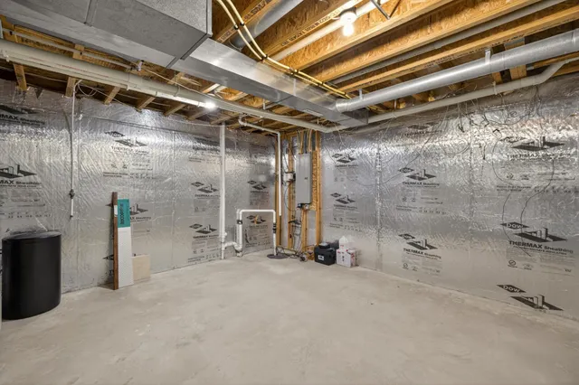 $369,900 | 420 5th Street Northeast, Plainview, MN 55964