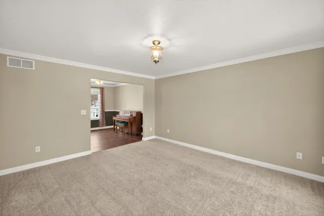 $369,900 | 420 5th Street Northeast, Plainview, MN 55964