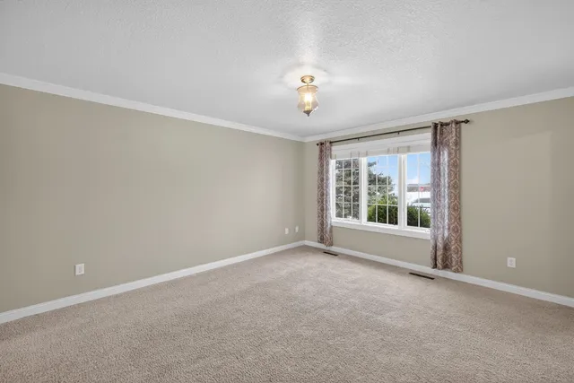 $369,900 | 420 5th Street Northeast, Plainview, MN 55964