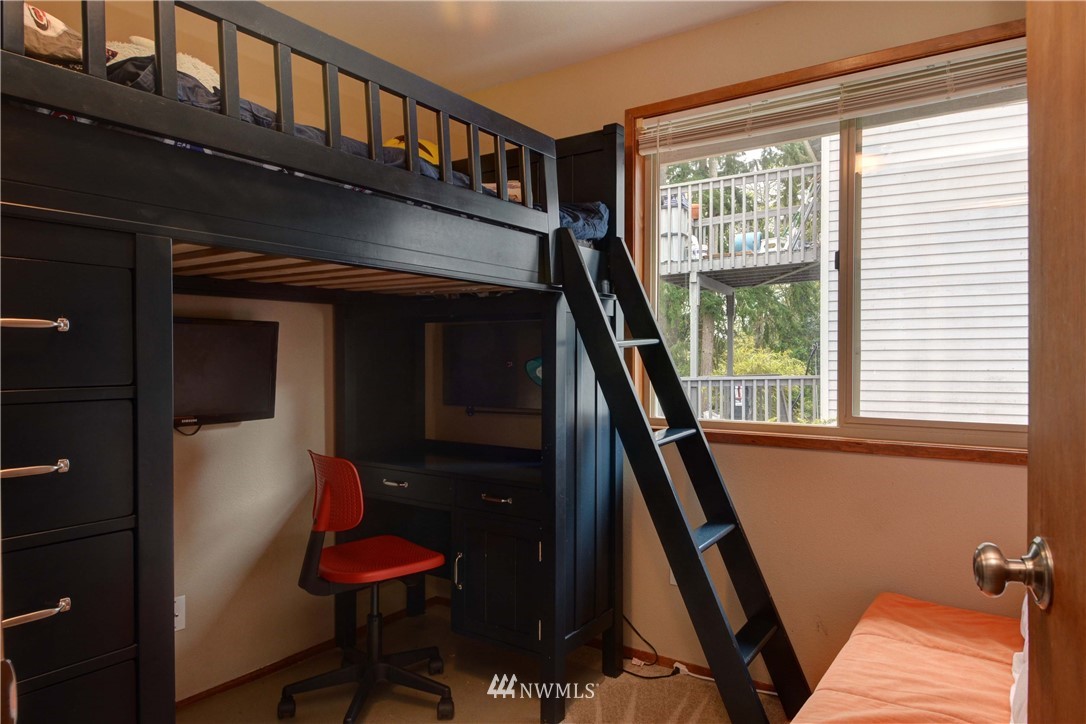 933 Goat Trail Loop Road Mukilteo, WA 98275 - Photo 13 of 21 Gallery Image 13