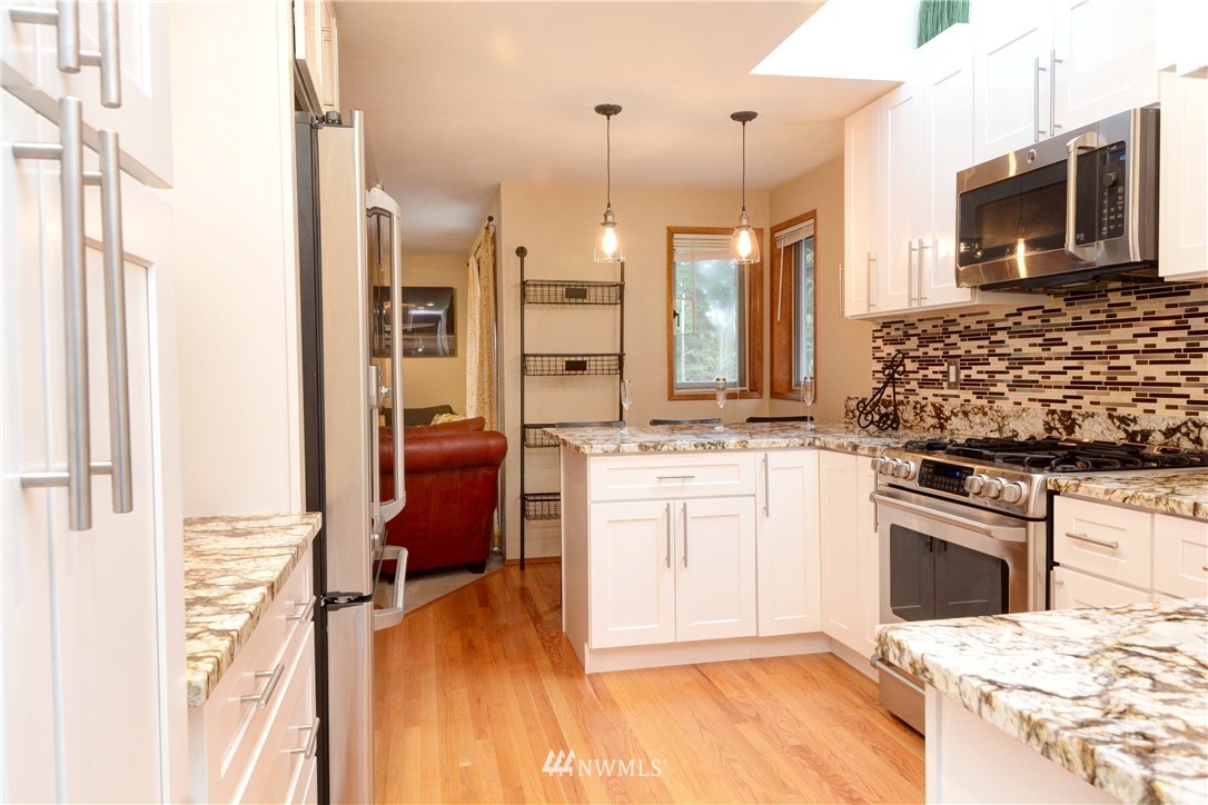 933 Goat Trail Loop Road Mukilteo, WA 98275 - Photo 3 of 21 Gallery Image 3