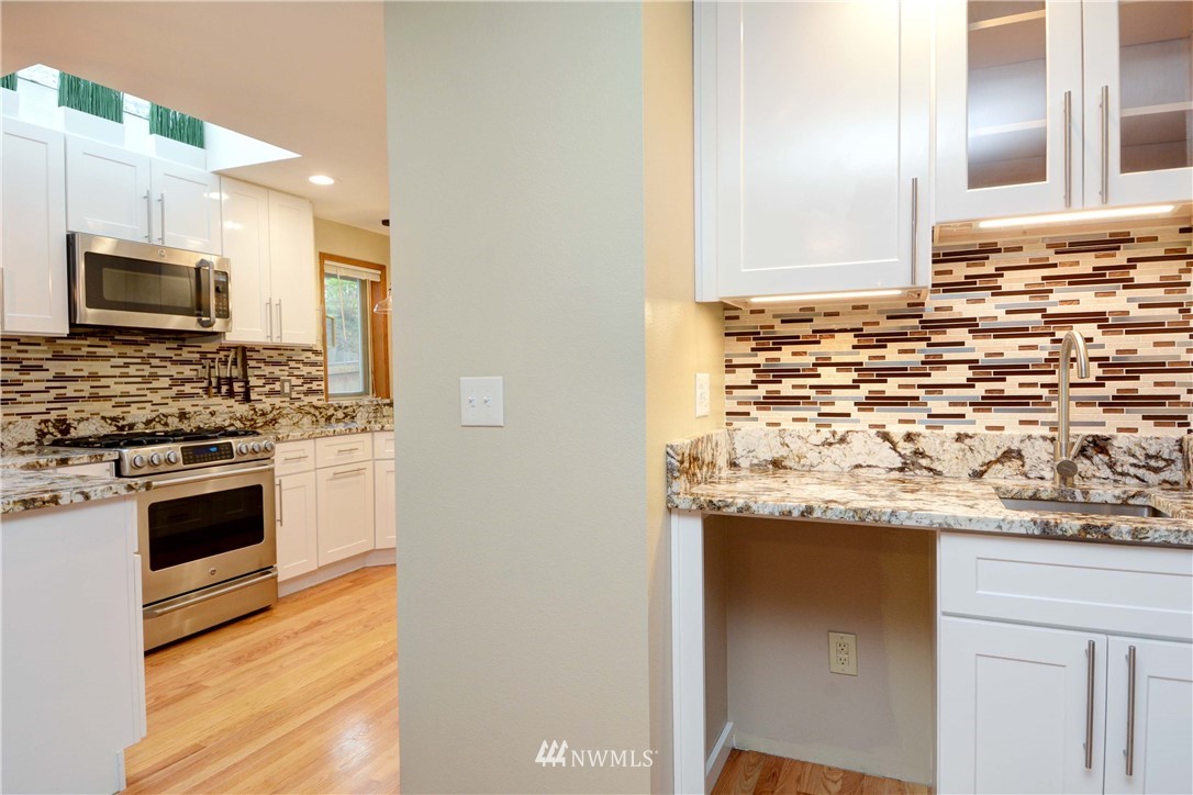 933 Goat Trail Loop Road Mukilteo, WA 98275 - Photo 5 of 21 Gallery Image 5