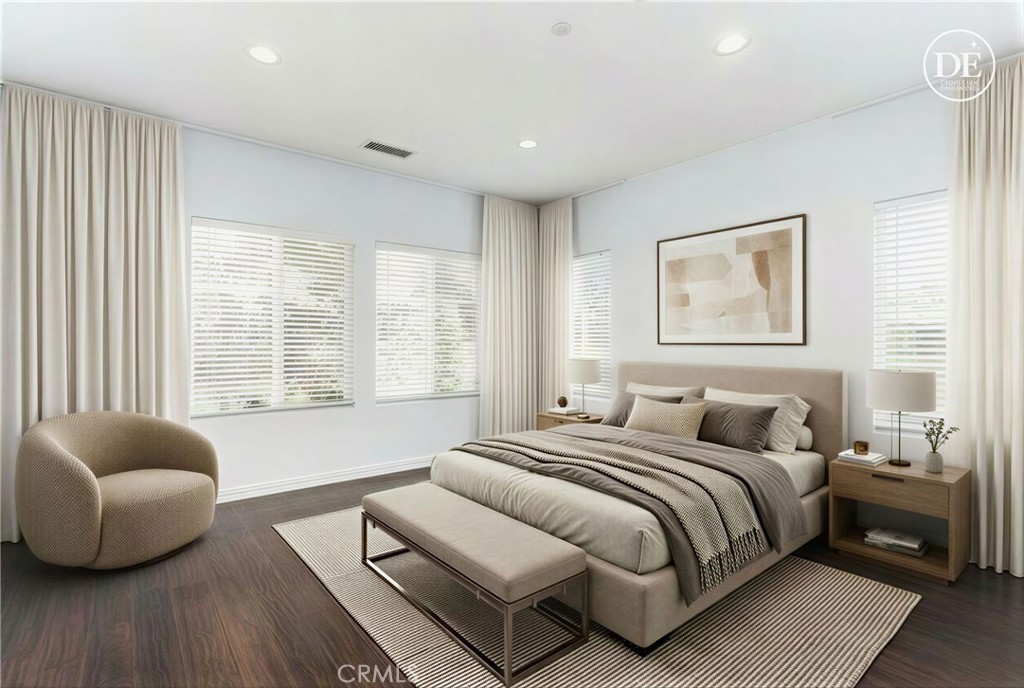 38 Daisy Irvine, CA 92618 - Photo 23 of 41 a bedroom with a bed and wooden floor