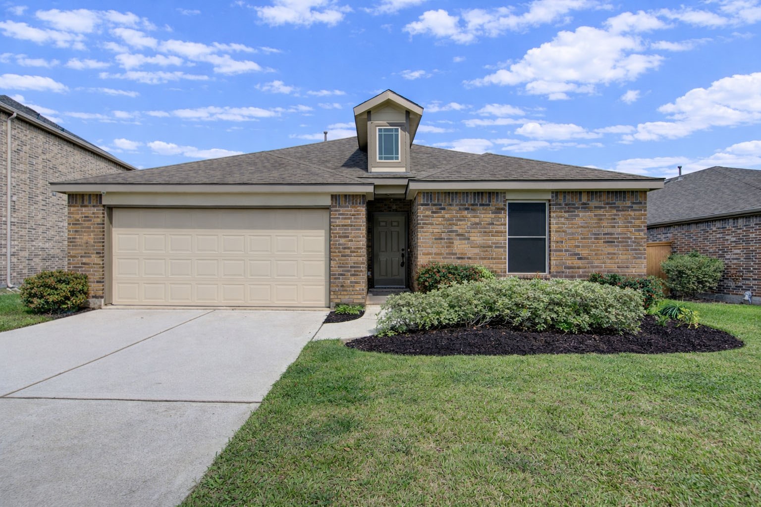 12326 Sabine Point Drive Humble, TX 77346 - Photo 2 of 42