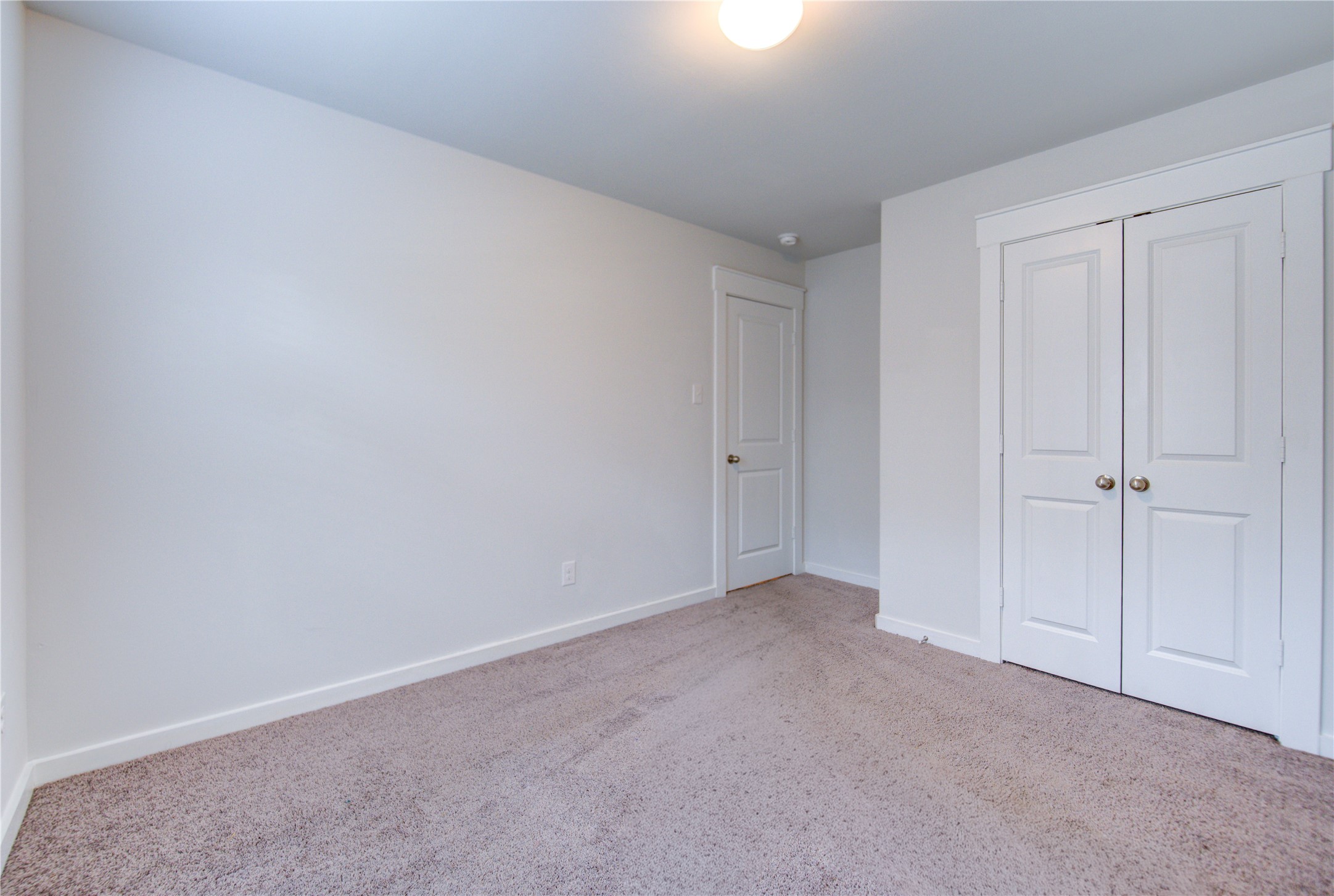 12326 Sabine Point Drive Humble, TX 77346 - Photo 31 of 42 a view of an empty room and closet area