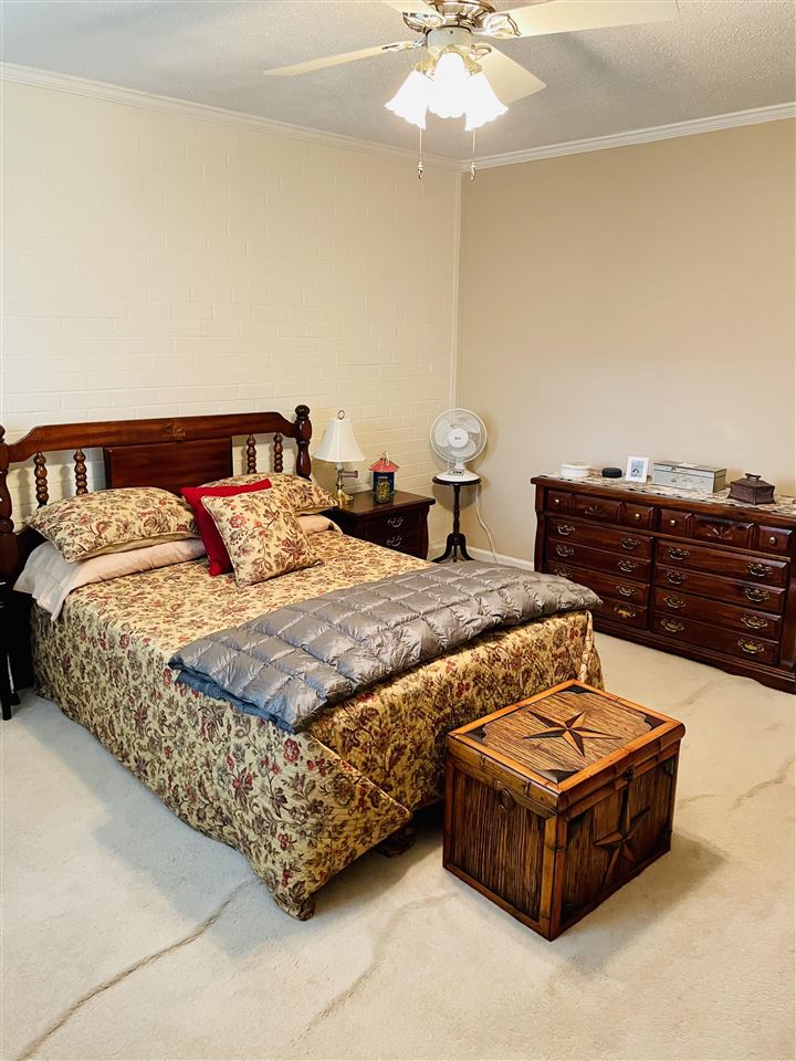 5686 Quince Road, Unit 10 Memphis, TN 38119 - Photo 14 of 18 Gallery Image 14