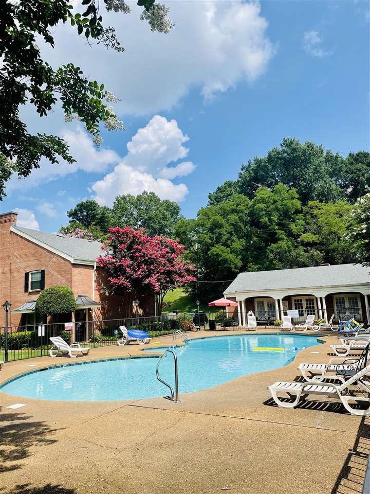 5686 Quince Road, Unit 10 Memphis, TN 38119 - Photo 18 of 18 Gallery Image 18