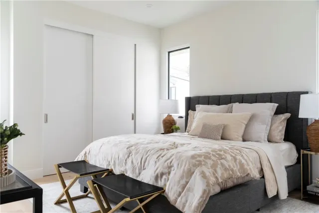 $2,895,000 | 709 Larkspur Avenue, Unit 1, Corona del Mar, CA 92625