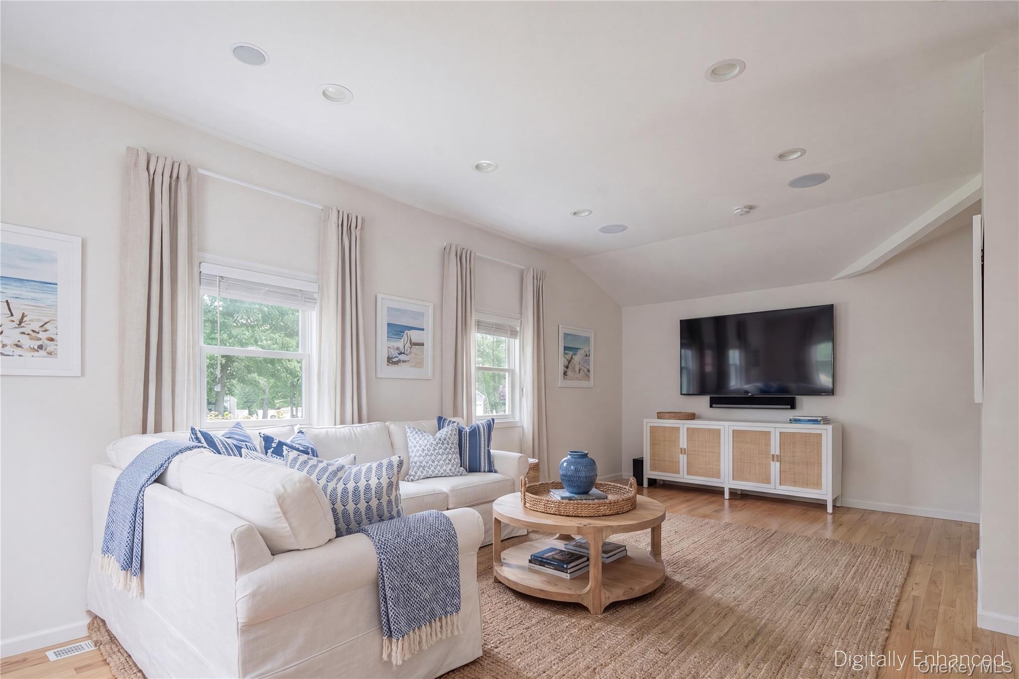 29 Matthews Drive Remsenburg, NY 11960 - Photo 10 of 23