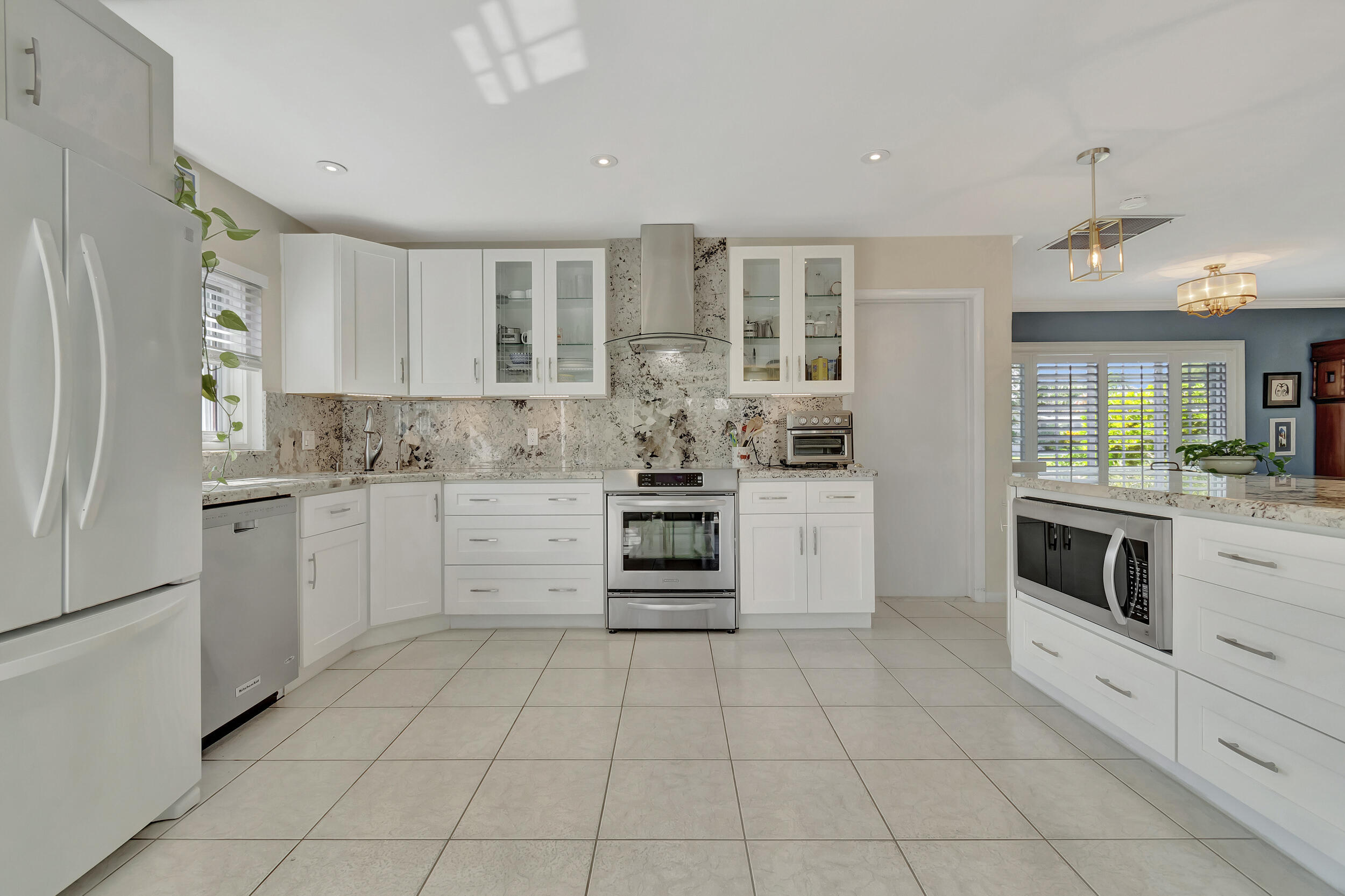 1101 Southwest 13th Street Boca Raton, FL 33486 - Photo 8 of 43 36_dsc_2422