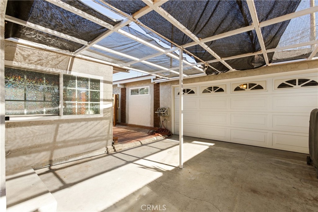 10541 Lindenvale Road Whittier, CA 90606 - Photo 13 of 14 ADU to the left of the garage.