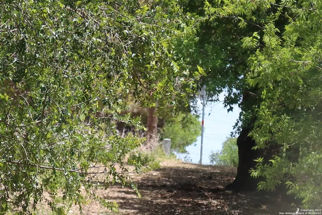 $50,000 | 19-20 Cedar, Bandera, TX 78003