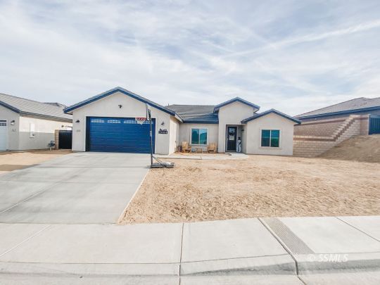 2004 South Del Rosa Drive Ridgecrest, CA 93555 - Photo 2 of 28 Gallery Image 2