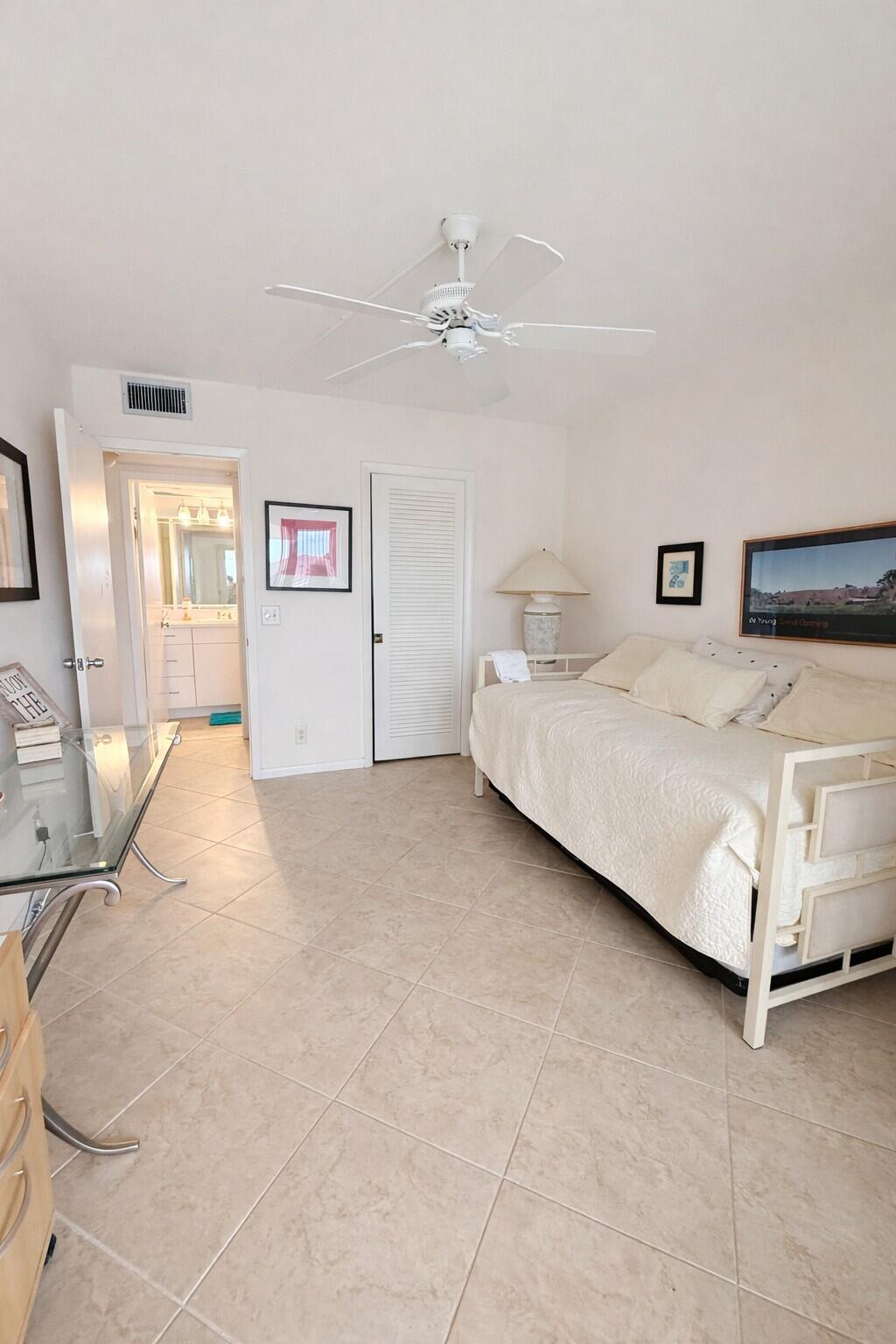 4032 Yarmouth C Boca Raton, FL 33434 - Photo 5 of 14 4032 005new