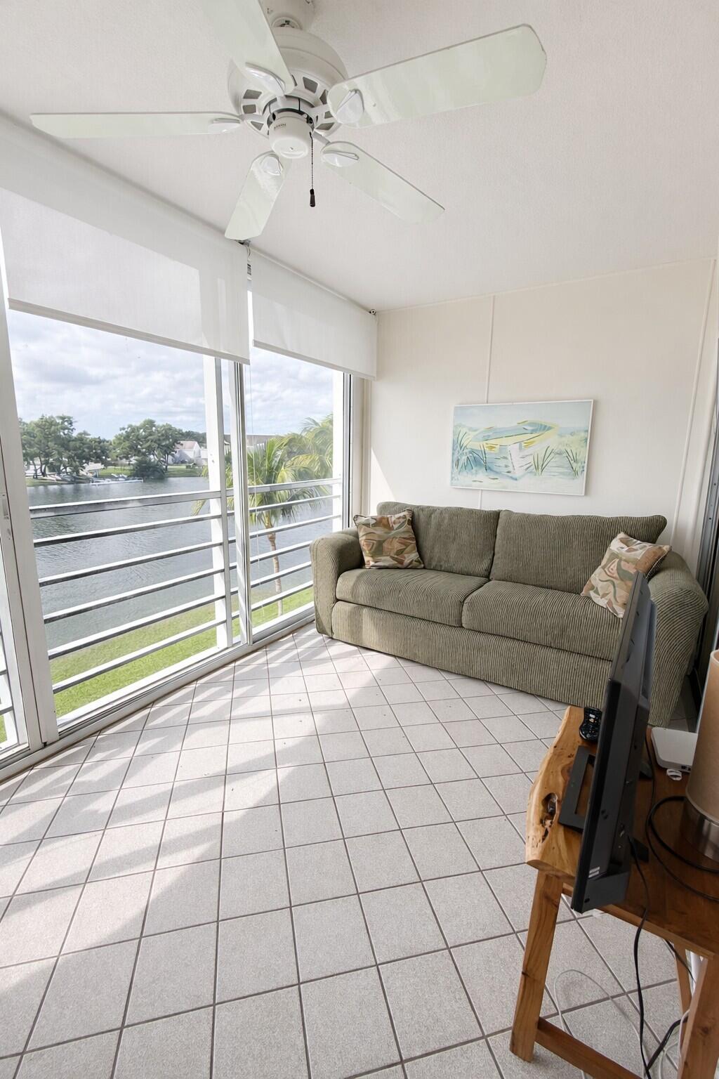 4032 Yarmouth C Boca Raton, FL 33434 - Photo 10 of 14 4032 009new