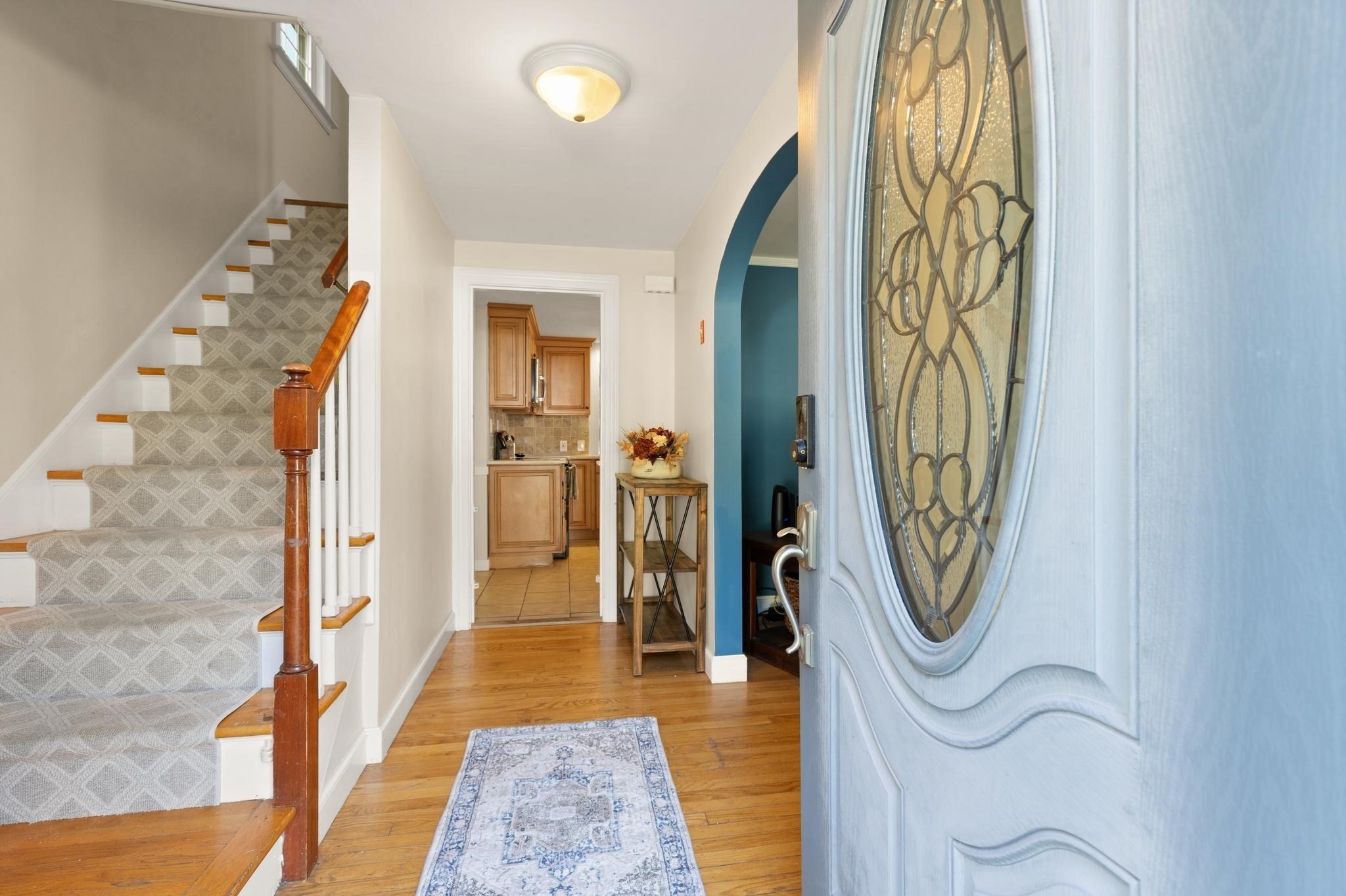 6 Longworth Road Worcester, MA 01602 - Photo 3 of 39 Gallery Image 3