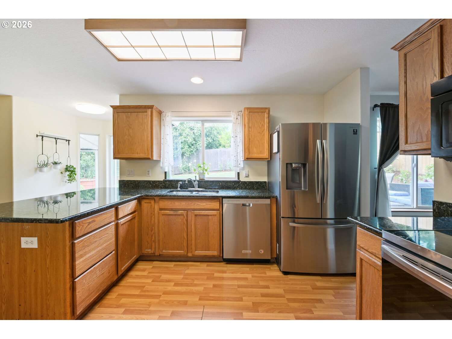 7502 Southwest Applegate Drive Beaverton, OR 97007 - Photo 11 of 34 Kitchen