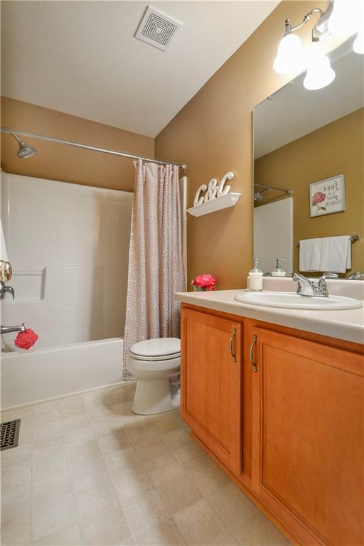 28 Castle View Drive McKees Rocks, PA 15136 - Photo 18 of 23