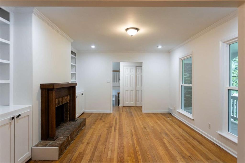 1025 Vistavia Circle Decatur, GA 30033 - Photo 20 of 56