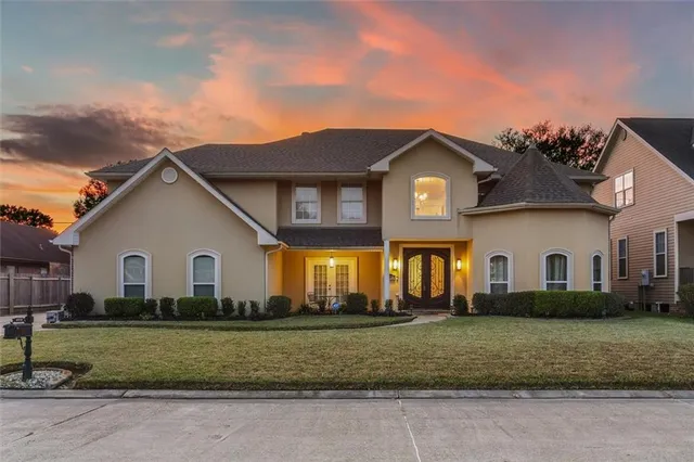 $525,000 | 672 Normandy Street, Westwego, LA 70094