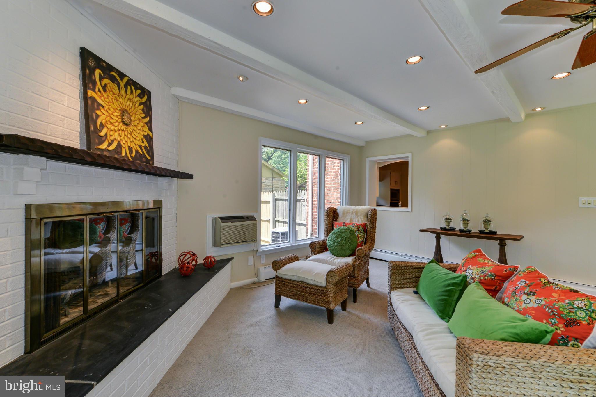 4007 Pine Brook Road Alexandria, VA 22310 - Photo 12 of 30 Family Room