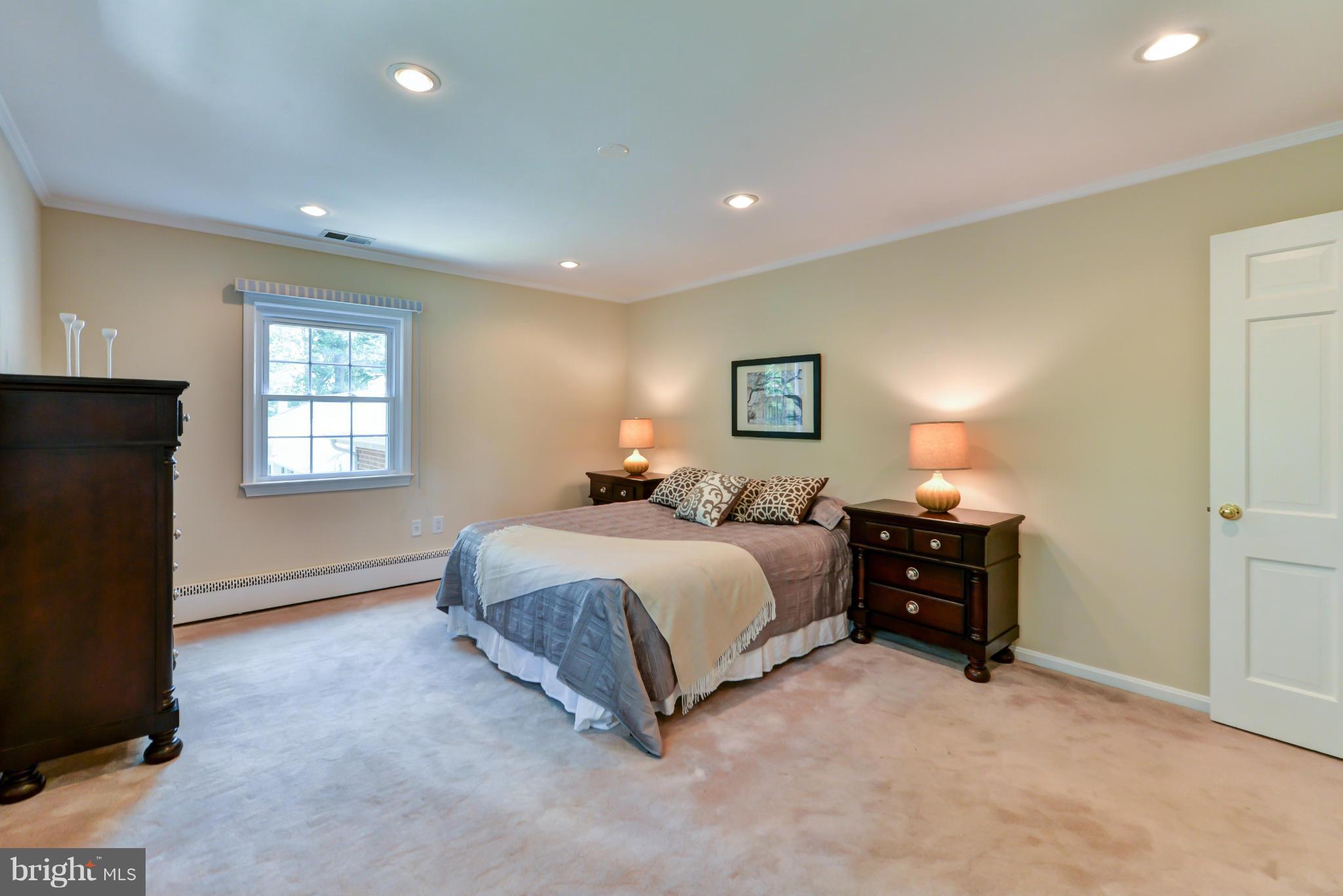 4007 Pine Brook Road Alexandria, VA 22310 - Photo 17 of 30 Bedroom (Master)