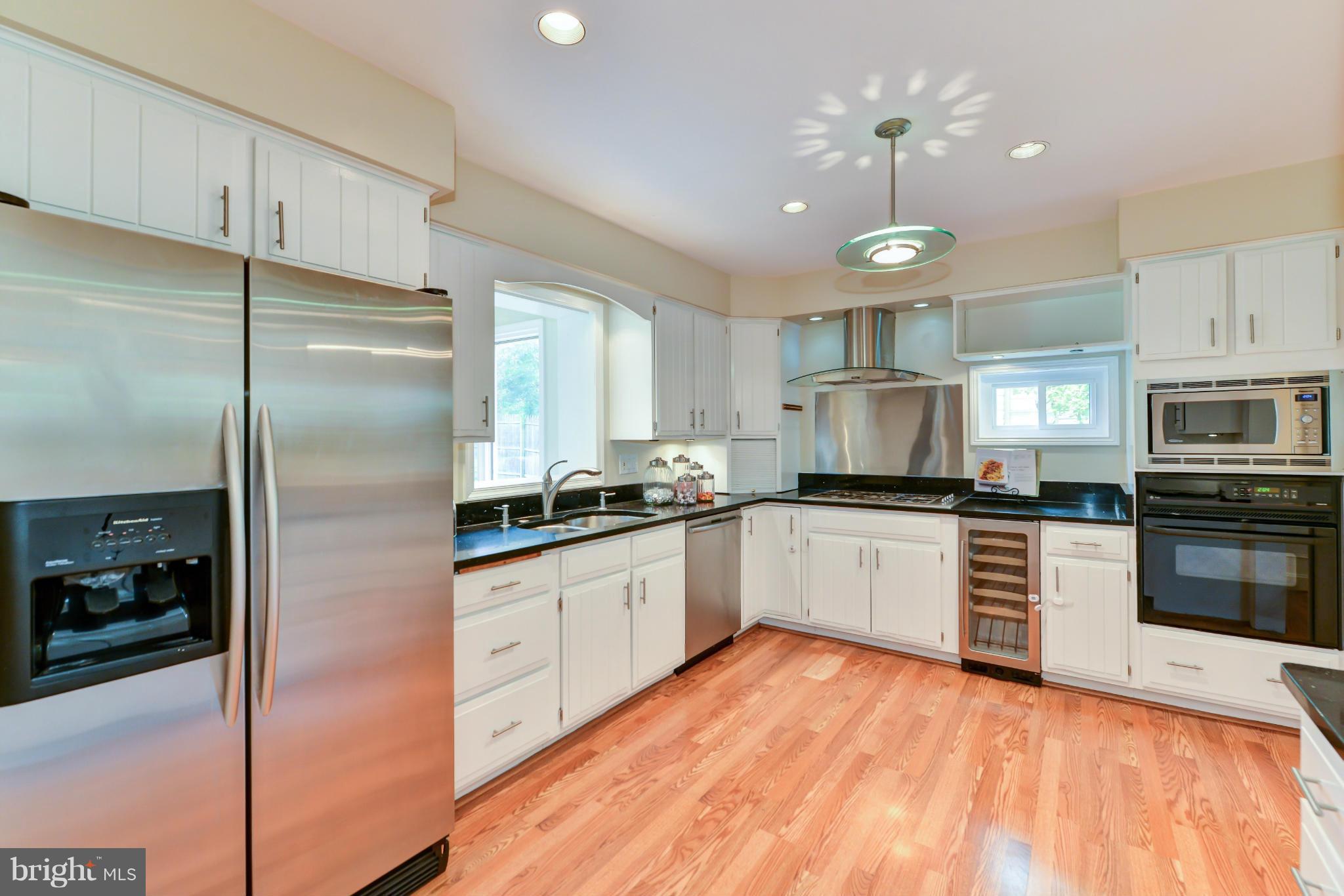 4007 Pine Brook Road Alexandria, VA 22310 - Photo 8 of 30 Kitchen