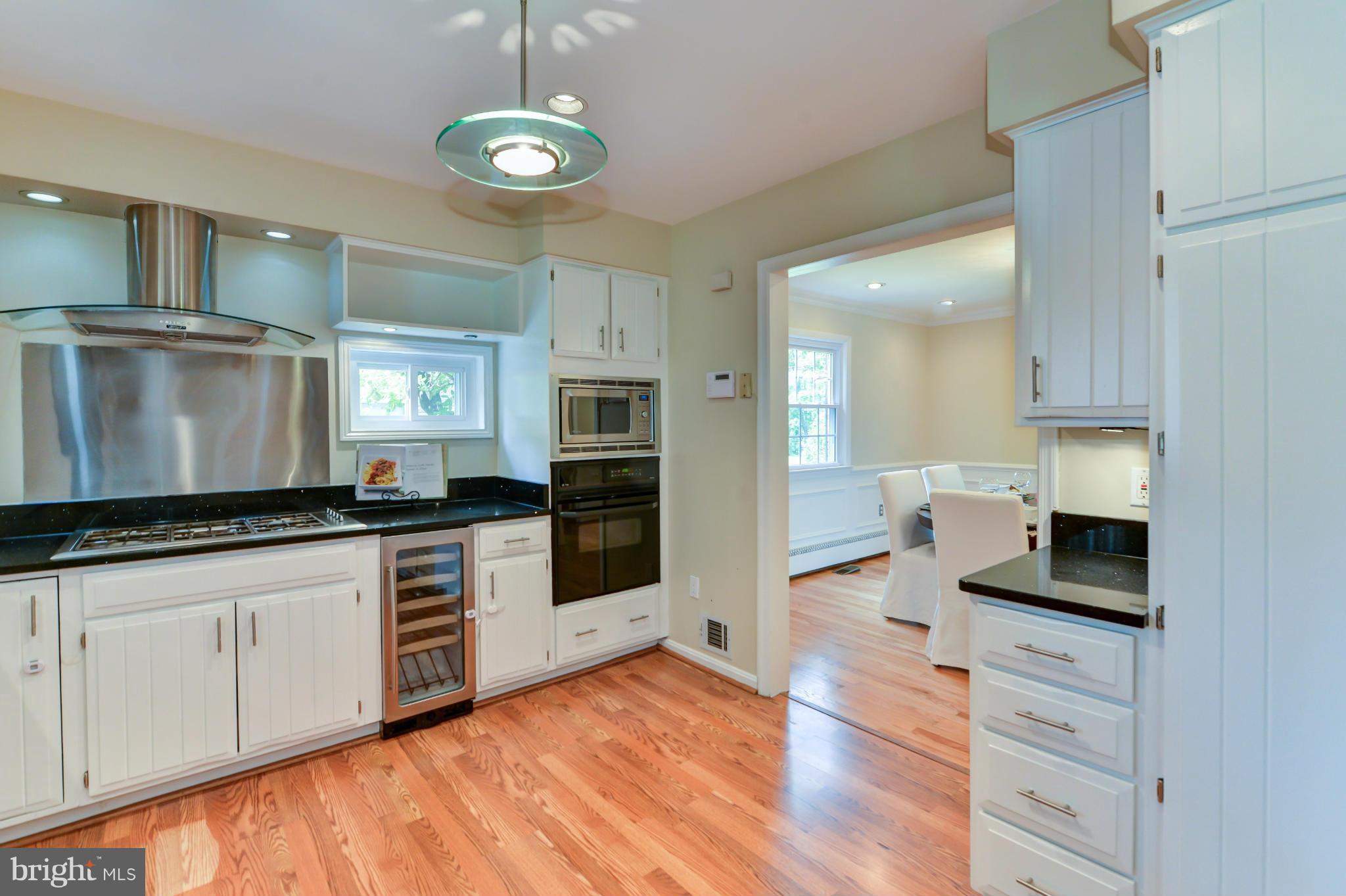 4007 Pine Brook Road Alexandria, VA 22310 - Photo 9 of 30 Kitchen