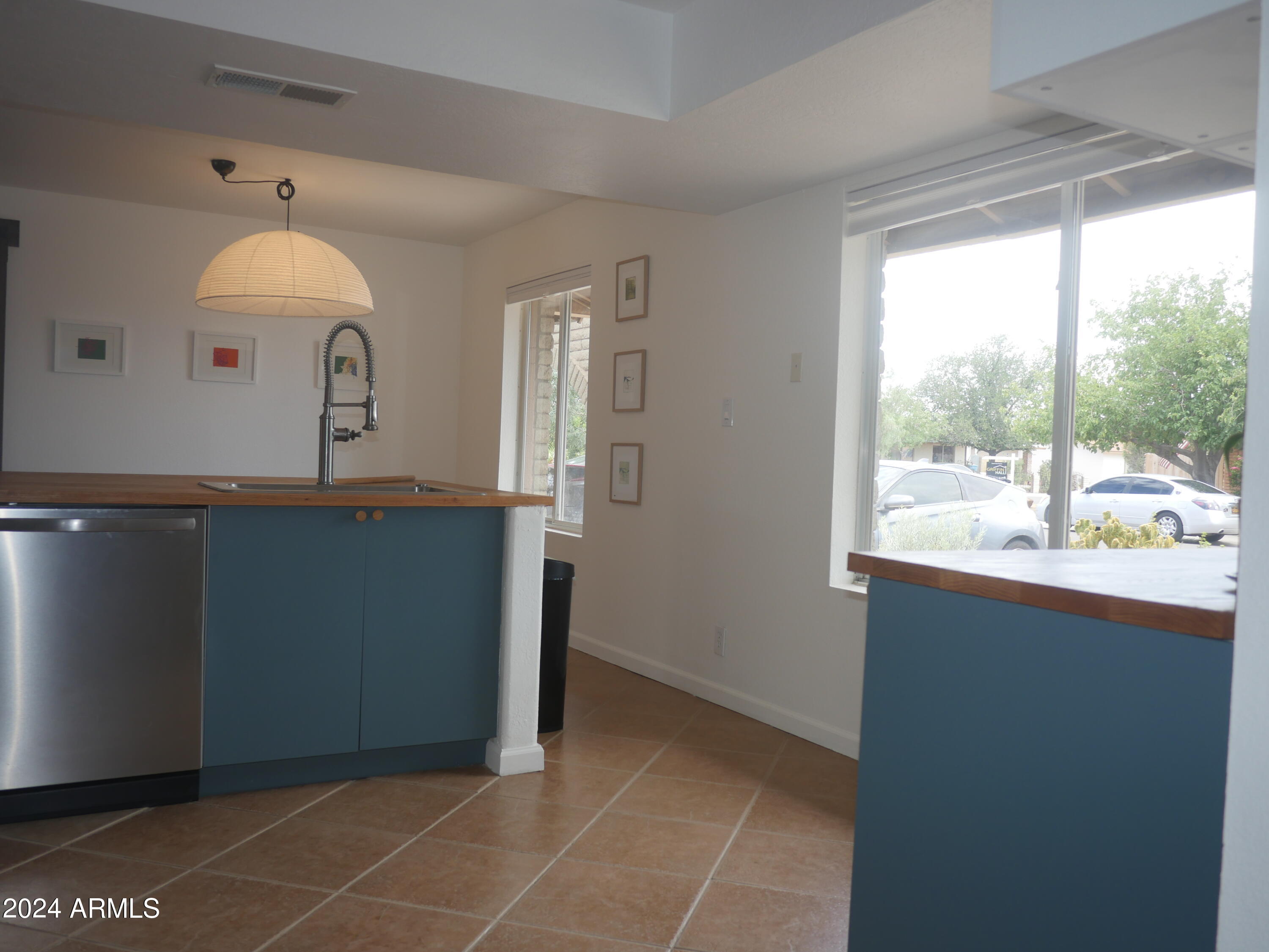 2214 West Charter Oak Road Phoenix, AZ 85029 - Photo 37 of 49 2214_0015