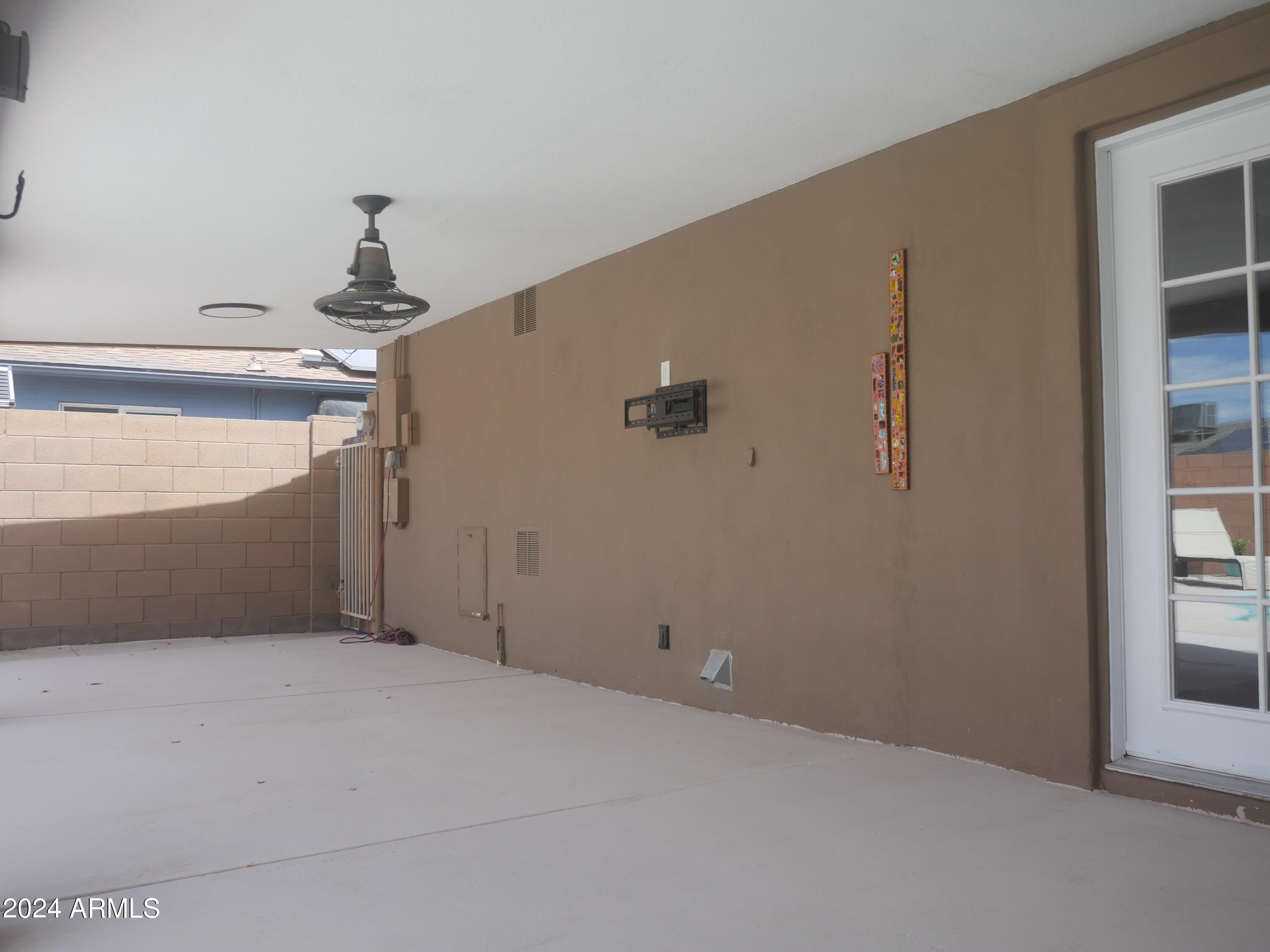 2214 West Charter Oak Road Phoenix, AZ 85029 - Photo 40 of 49 2214_0037