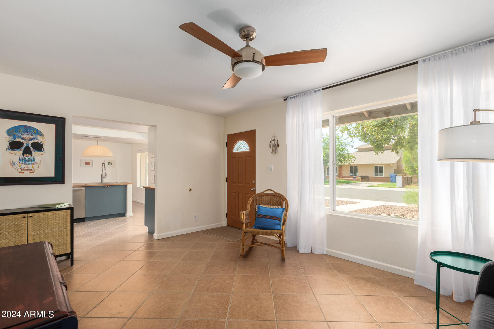 2214 West Charter Oak Road Phoenix, AZ 85029 - Photo 4 of 49 0007-07 - Charter