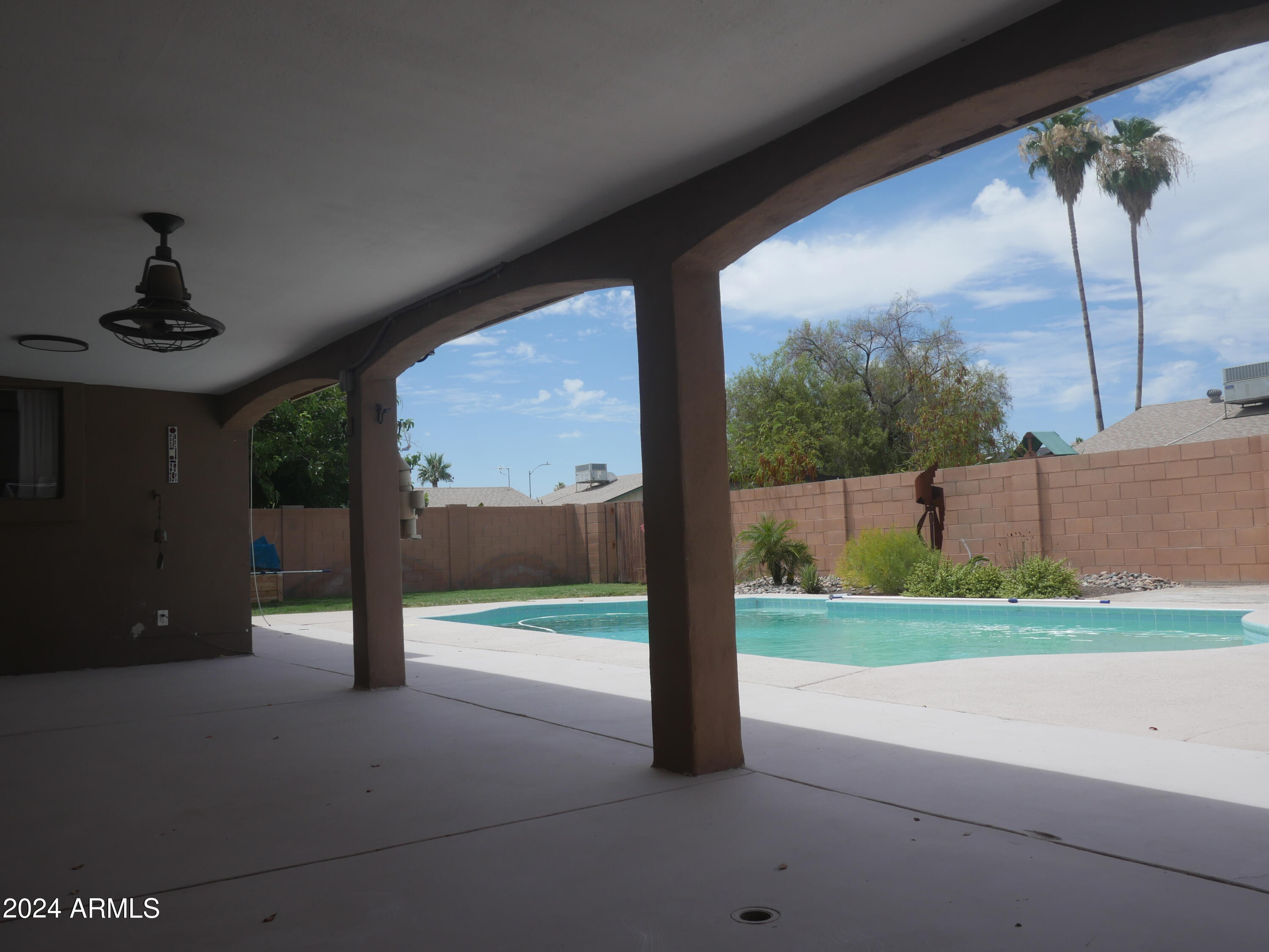 2214 West Charter Oak Road Phoenix, AZ 85029 - Photo 42 of 49 2214_0039
