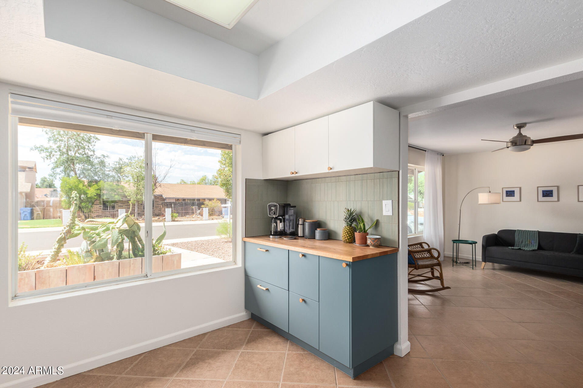 2214 West Charter Oak Road Phoenix, AZ 85029 - Photo 10 of 49 0012-12 - Charter
