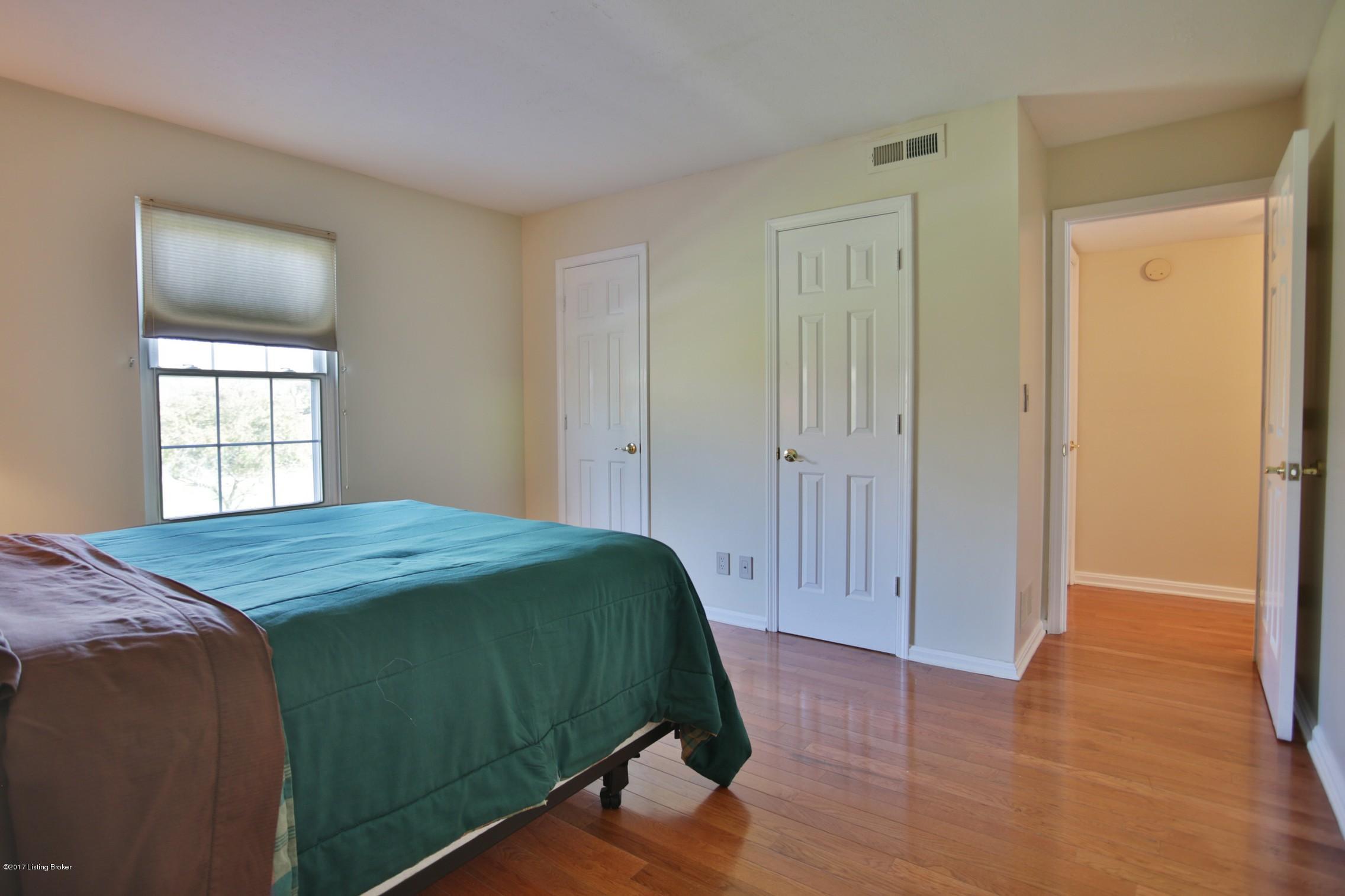 410 Mockingbird Valley Road, Unit 26 Louisville, KY 40207 - Photo 21 of 30 26