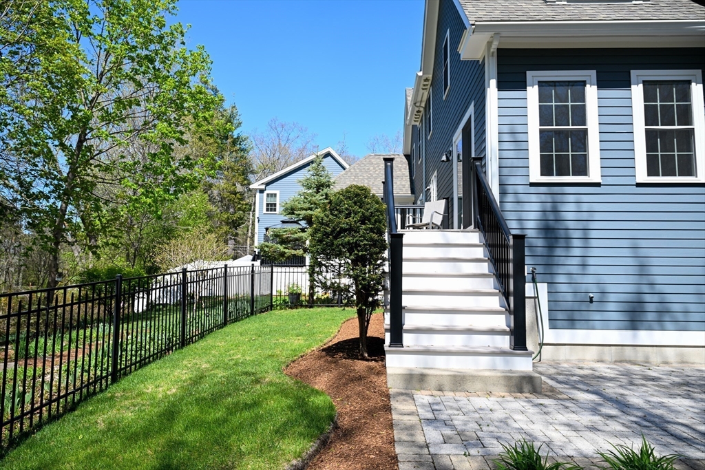 60 Harding Street, Unit C Medfield, MA 02052 - Photo 3 of 41