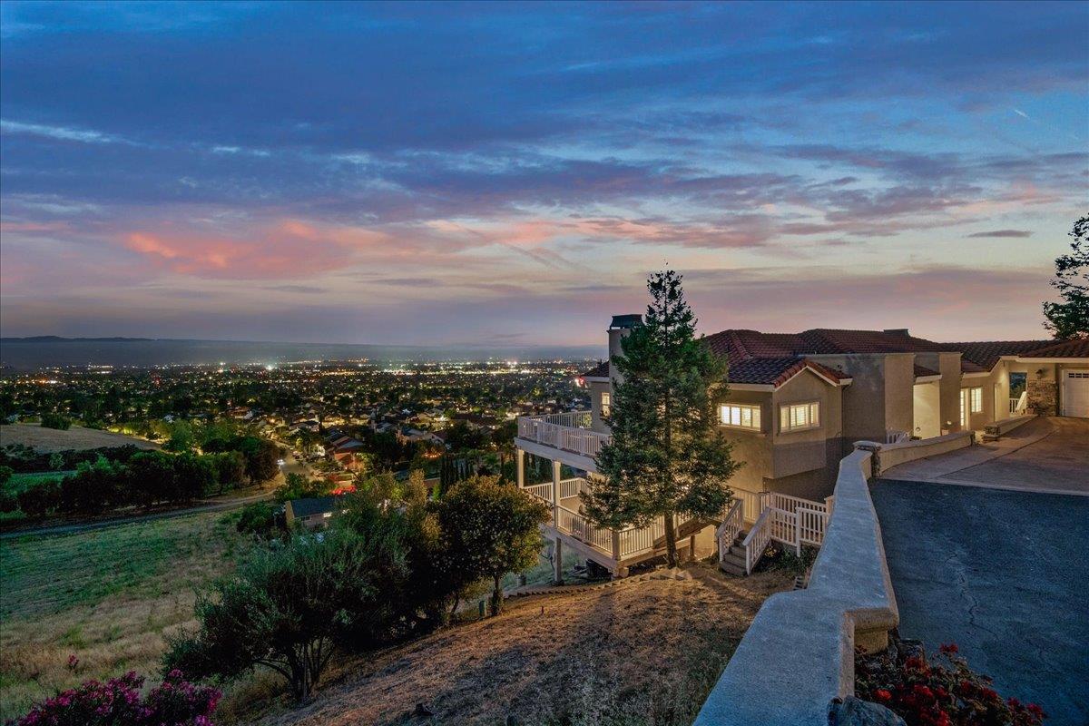 2560 Cypress Ridge Road San Jose, CA 95148 - Photo 2 of 54 Gallery Image 2