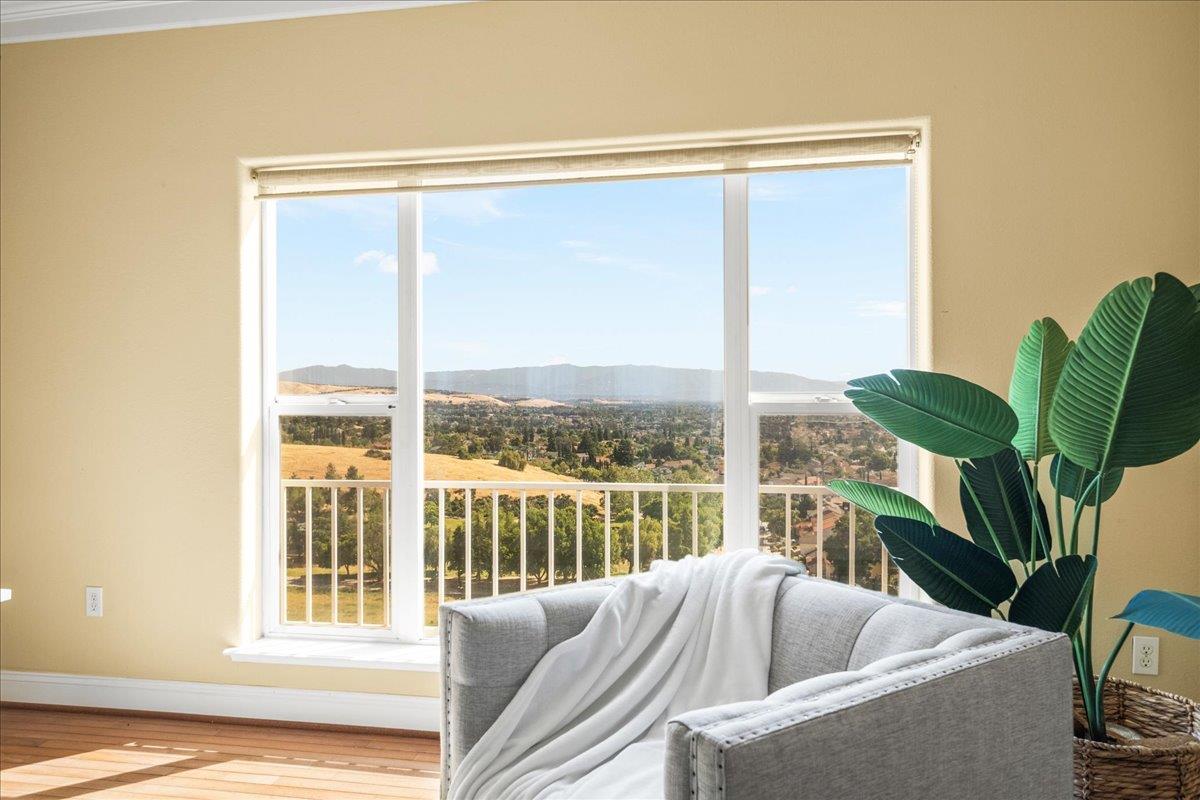 2560 Cypress Ridge Road San Jose, CA 95148 - Photo 5 of 54 Gallery Image 5