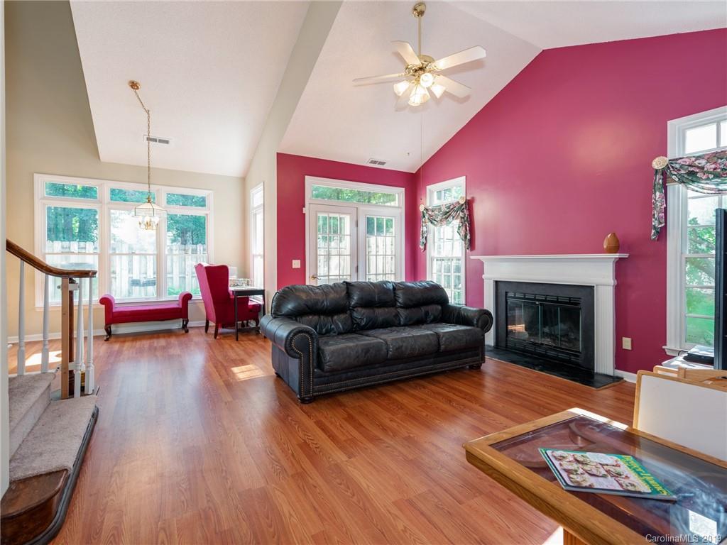 7413 Trotter Road Charlotte, NC 28216 - Photo 4 of 21