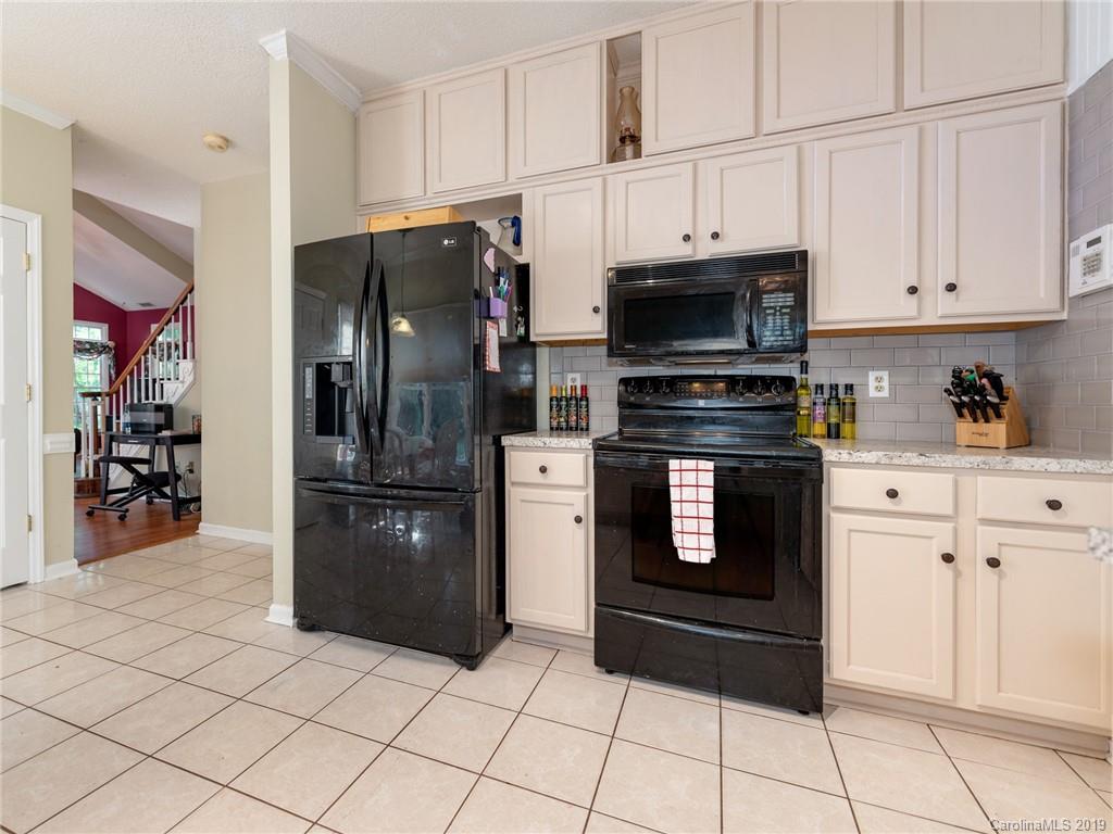 7413 Trotter Road Charlotte, NC 28216 - Photo 9 of 21
