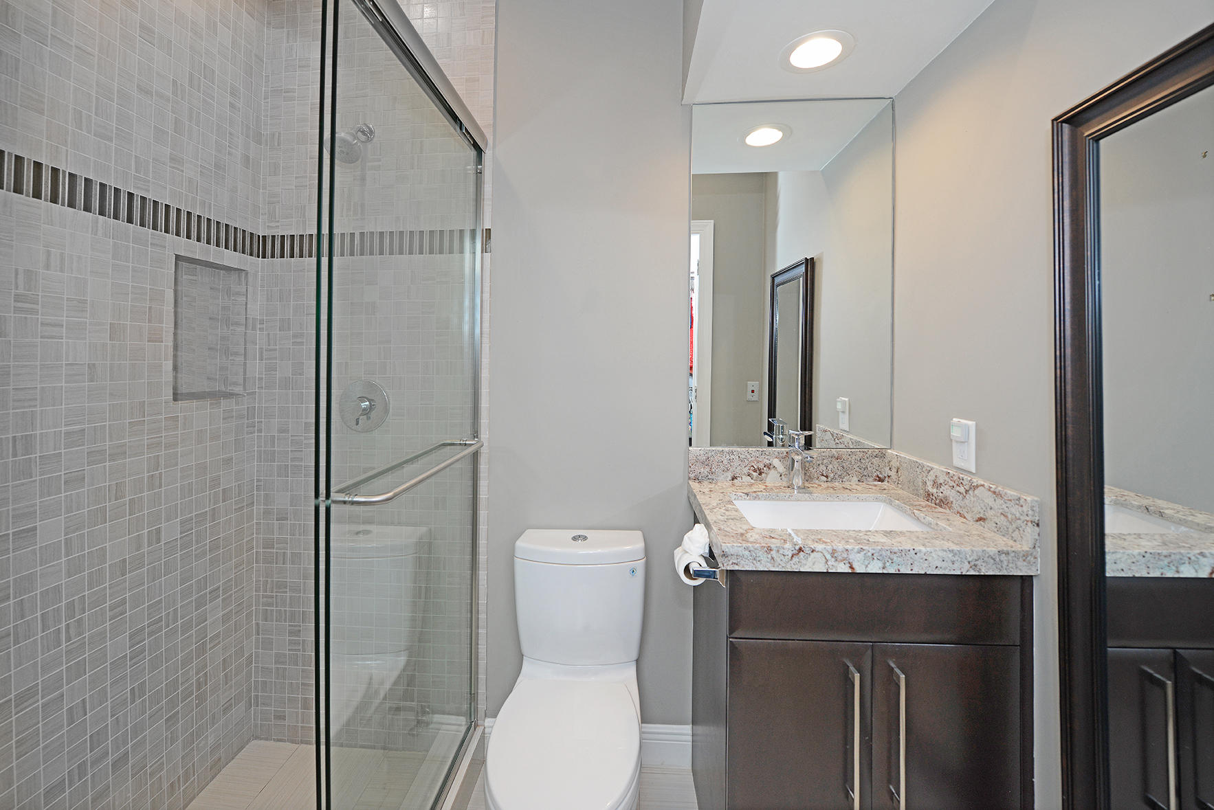 21311 Harrow Court Boca Raton, FL 33433 - Photo 23 of 38 Guest Bath