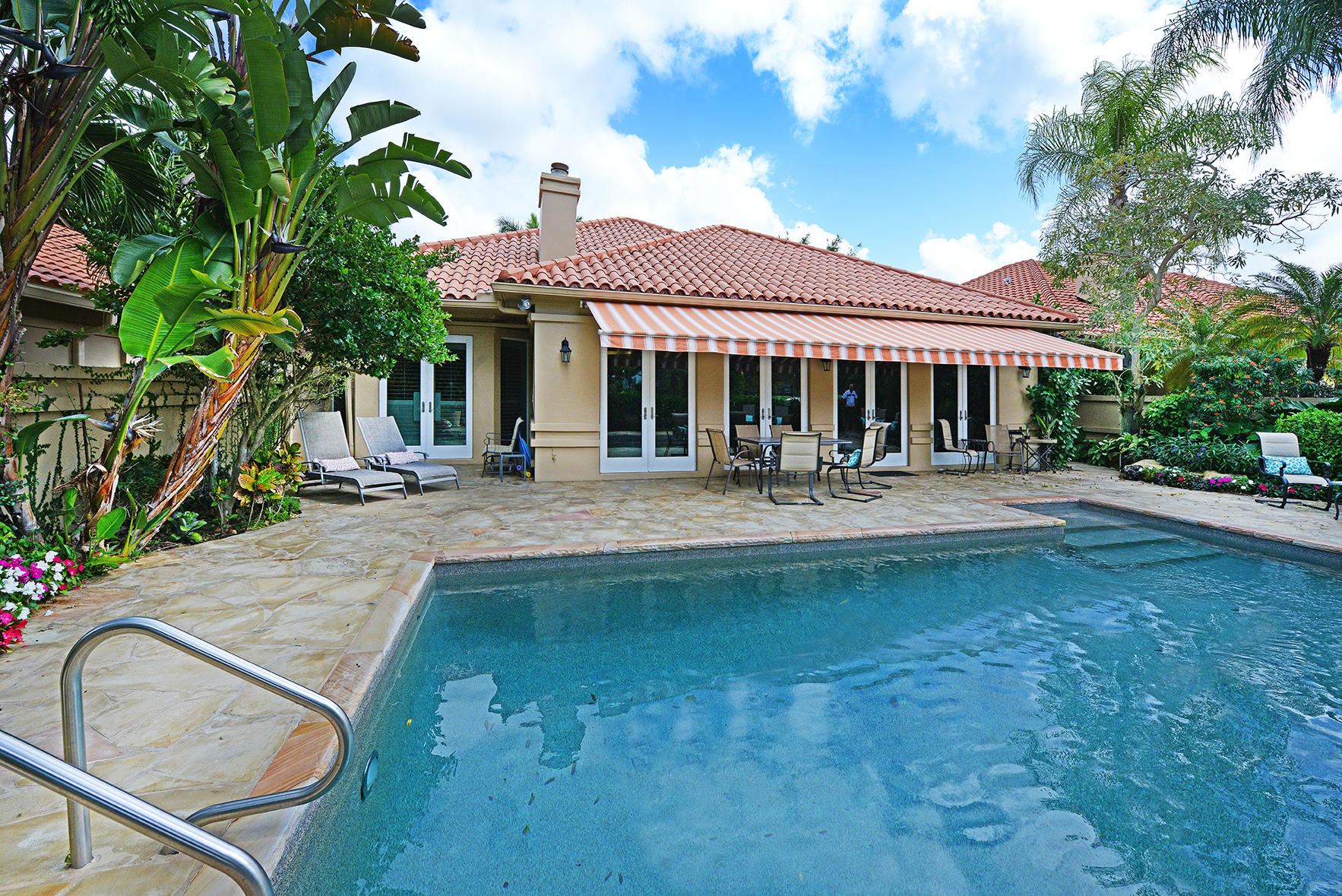 21311 Harrow Court Boca Raton, FL 33433 - Photo 28 of 38 Retractable Custom Awning