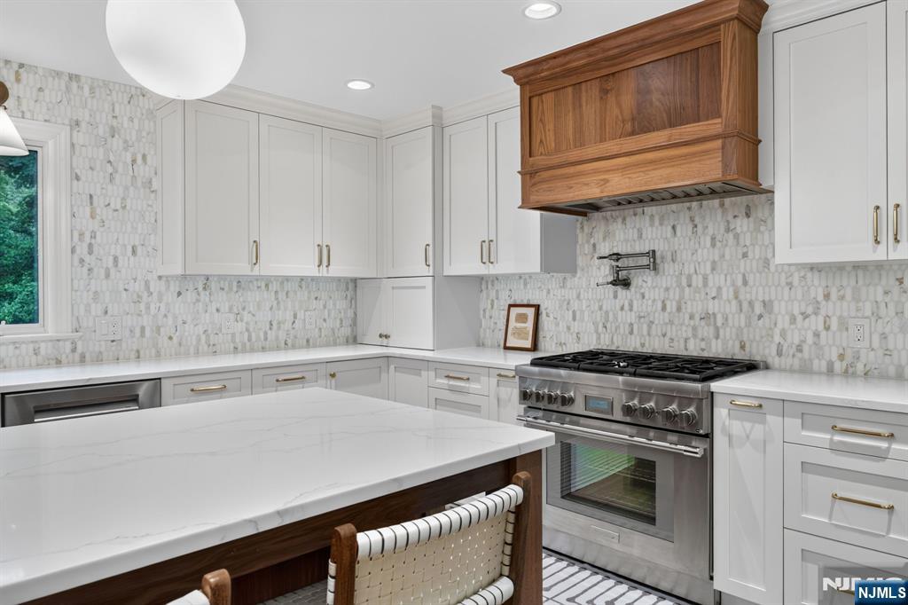 89 Whitney Road Short Hills, NJ 07078 - Photo 17 of 39