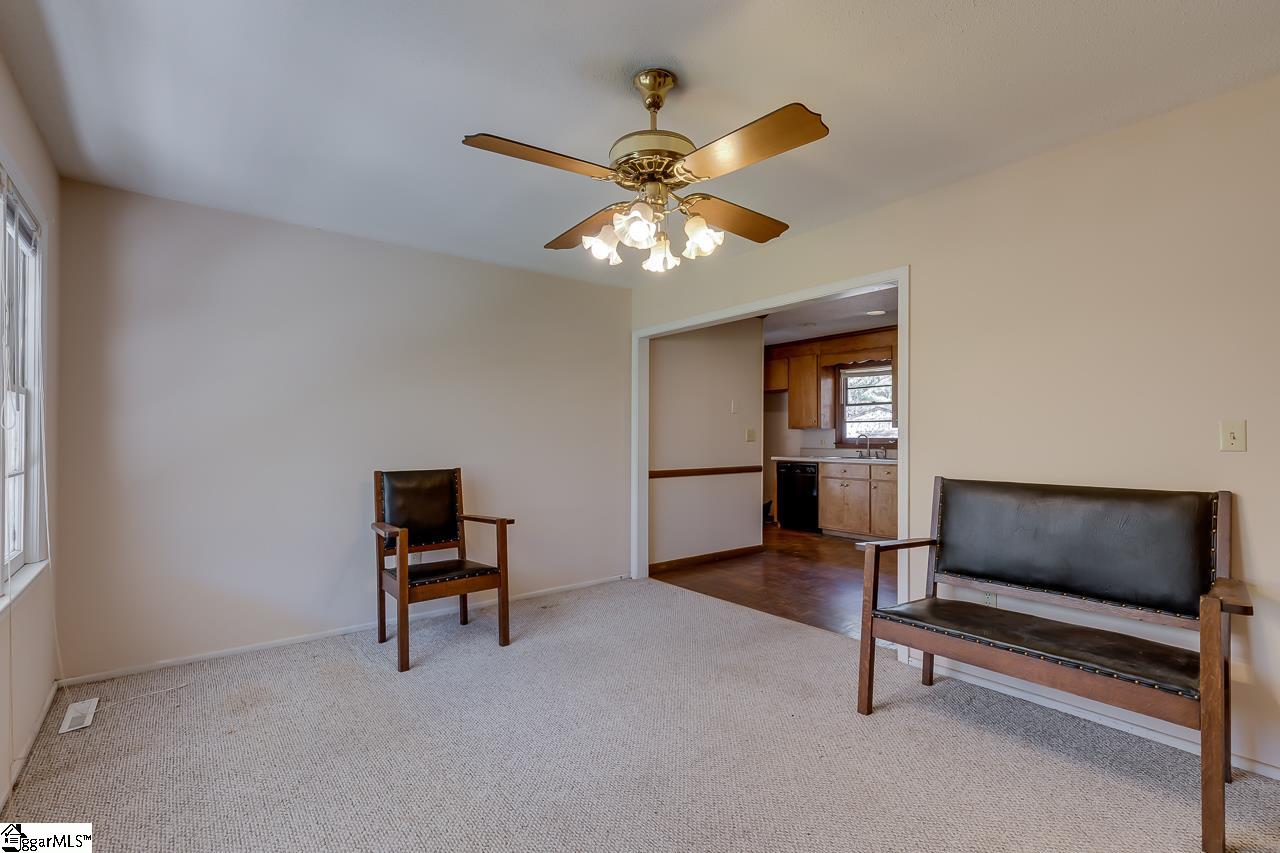 141 Campbell Road Anderson, SC 29621 - Photo 3 of 30 Gallery Image 3