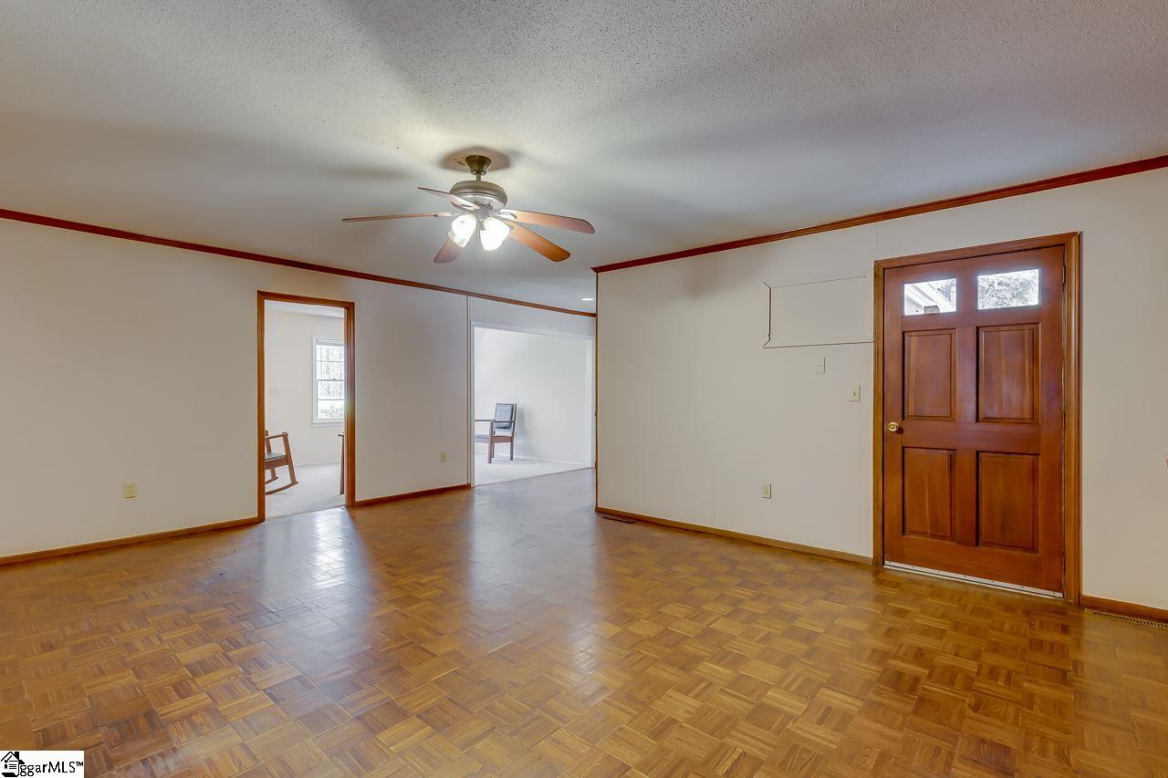 141 Campbell Road Anderson, SC 29621 - Photo 7 of 30 Gallery Image 7