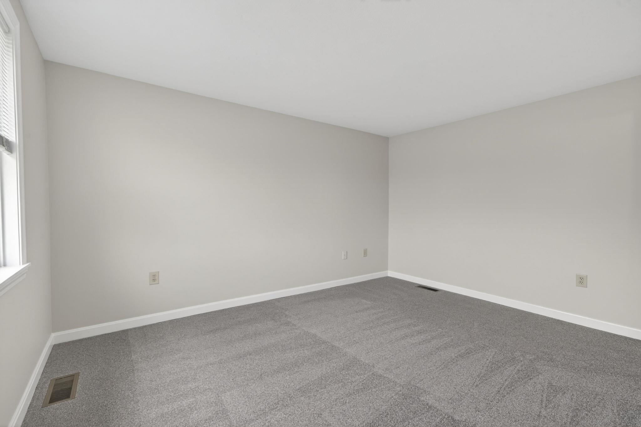 30 Charter Street, Unit 14 Exeter, NH 03833 - Photo 19 of 46