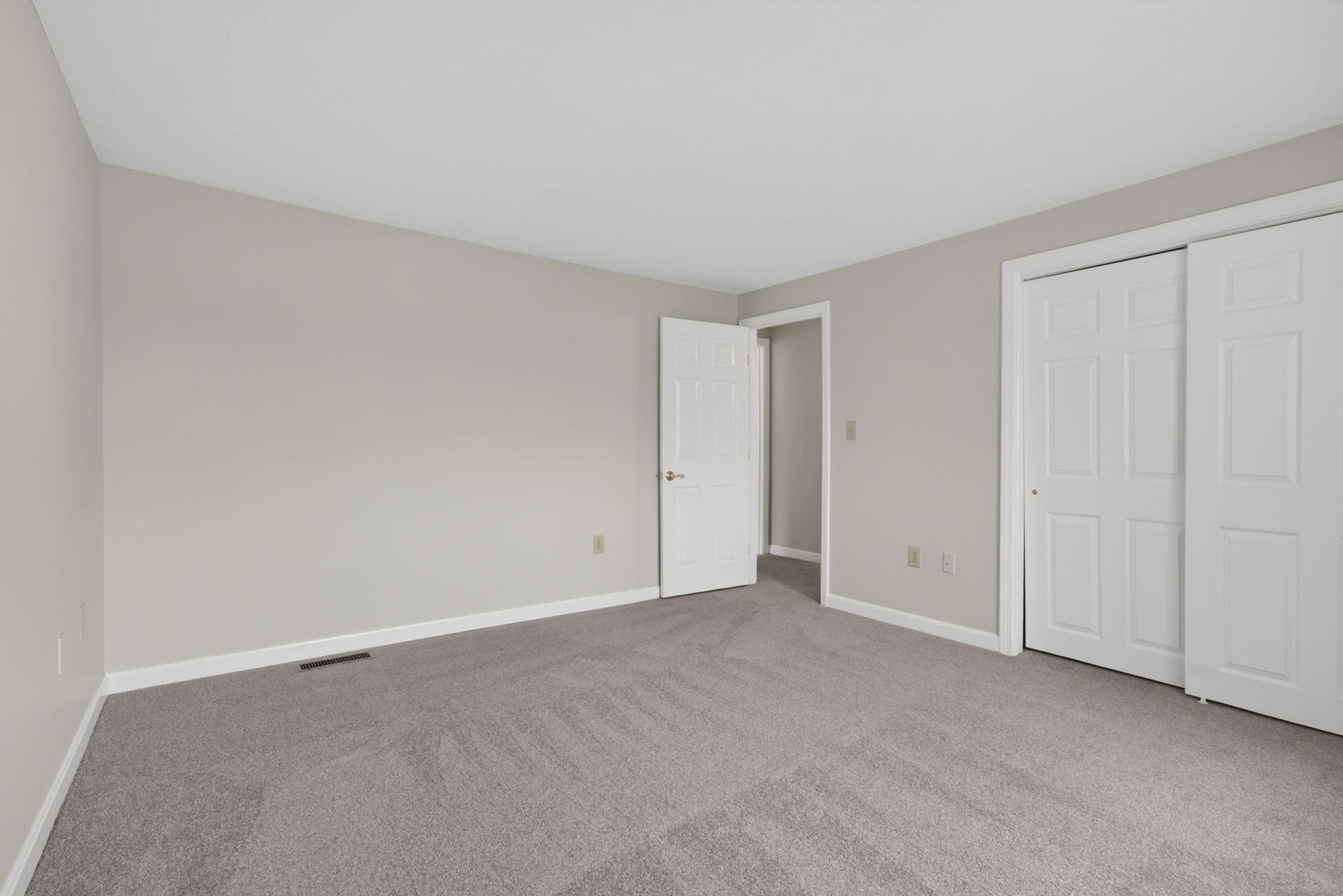 30 Charter Street, Unit 14 Exeter, NH 03833 - Photo 20 of 46